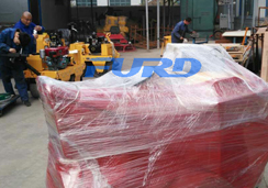 福瑞得機(jī)械座駕壓路機(jī)、手扶壓路機(jī)、灌縫機(jī)及時(shí)包裝發(fā)貨