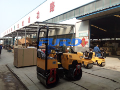今日福瑞得微動(dòng)態(tài)--福瑞得機(jī)械小型壓路機(jī)發(fā)往北京、福建等地